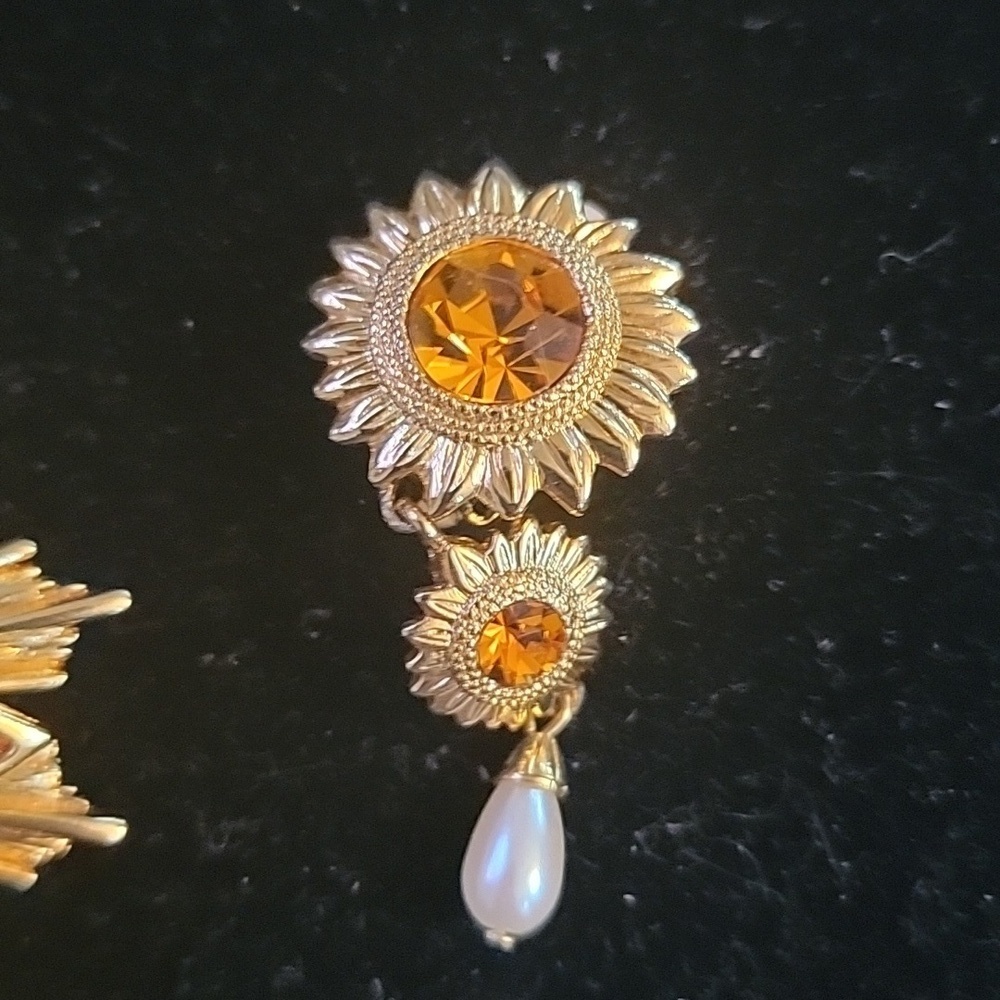 Rare Vintage Joan Rivers Amber Topaz Rhinestone Maltese Cross StarBurst Brooch - Picture 3 of 7